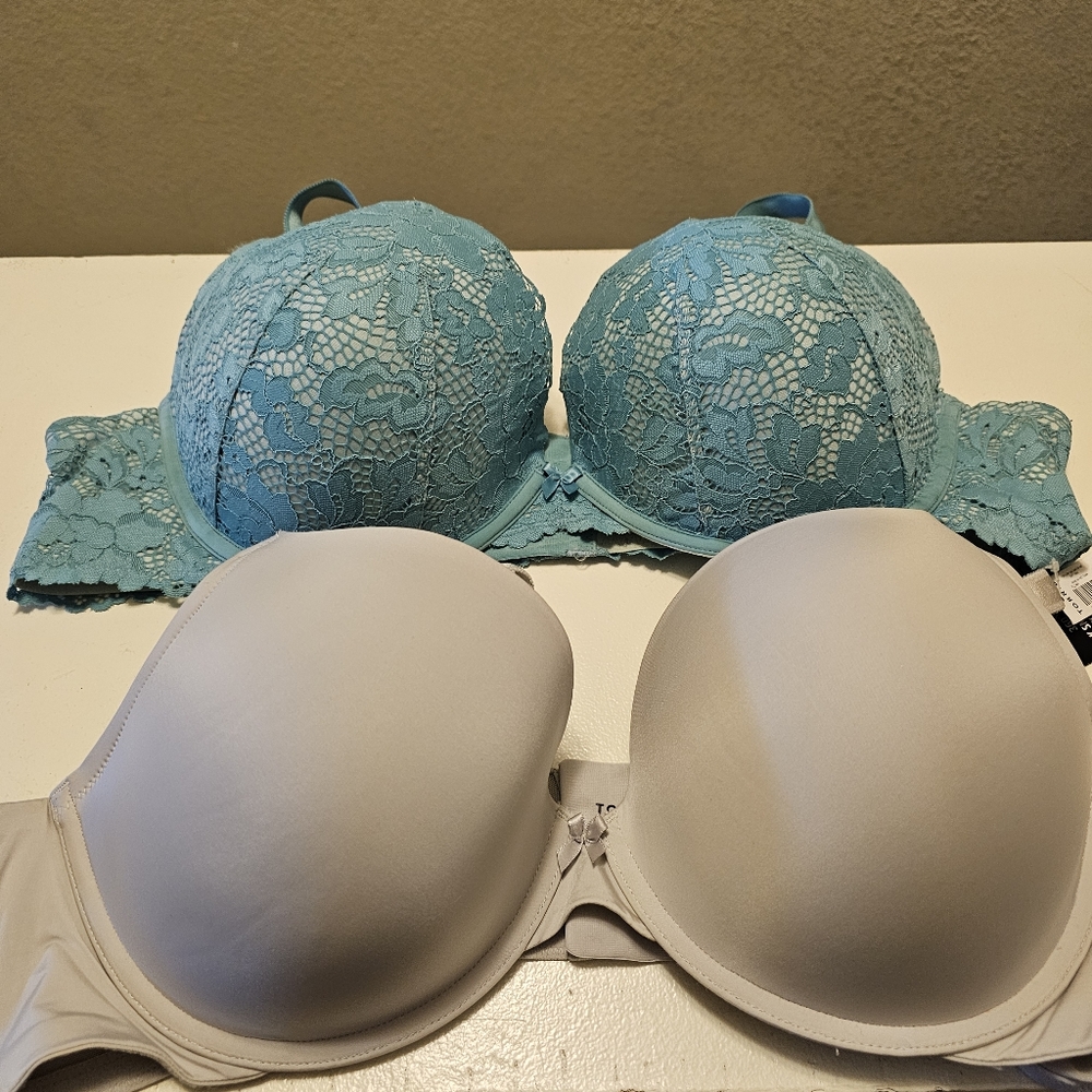 Torrid  2 bra bundle 2 bras. 46C one NWT.